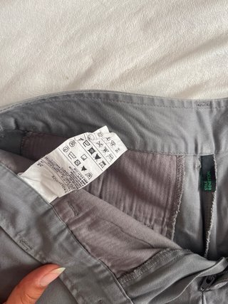 Pantalones cortos grises