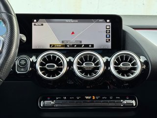 Mercedes-Benz GLA GLA 200 D