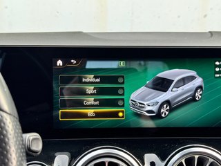 Mercedes-Benz GLA GLA 200 D