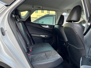 Lexus NX 2.5 300h Business Navigation 2WD