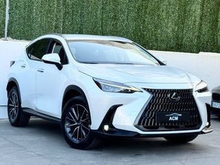 Lexus NX 2.5 300h Business Navigation 2WD