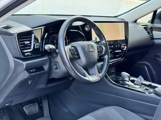 Lexus NX 2.5 300h Business Navigation 2WD
