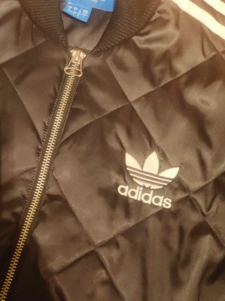 Chaqueta acolchada Adidas negra