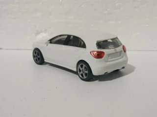 4 coches escala 1:43 Europeos