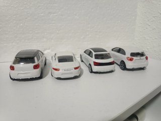 4 coches escala 1:43 Europeos