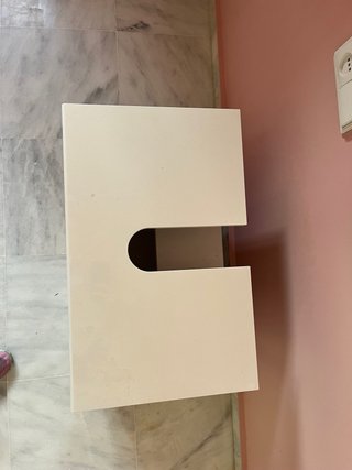 Mueble de baño blanco