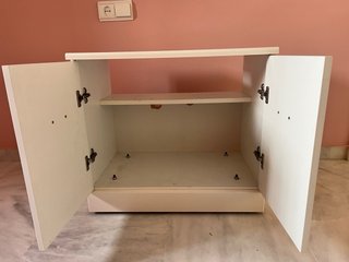 Mueble de baño blanco