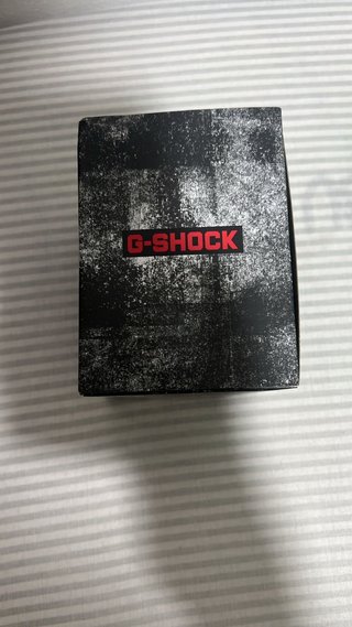 Reloj G-Shock Negro y Rojo