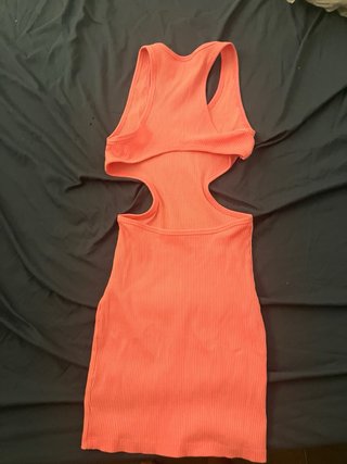 Vestido Bershka rosa con aberturas
