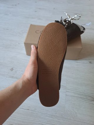 Mules de cuero marrones