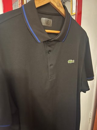 Polo Lacoste negro manga corta
