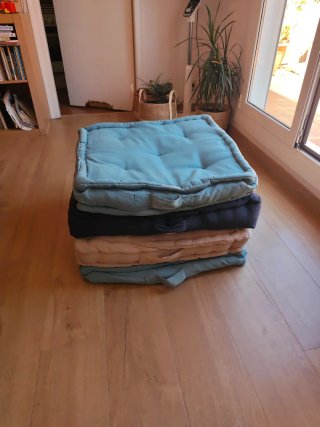 4 Cojines Leroy Merlin 60x60x10cm Azul