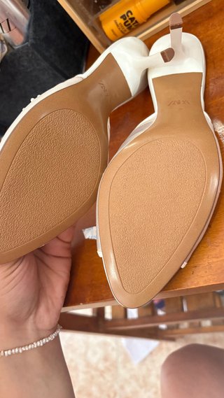Sandalias Zara Tacon Malla Bordada Beige
