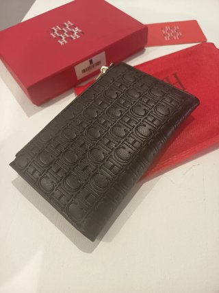 Cartera Carolina Herrera Negra y Dorada