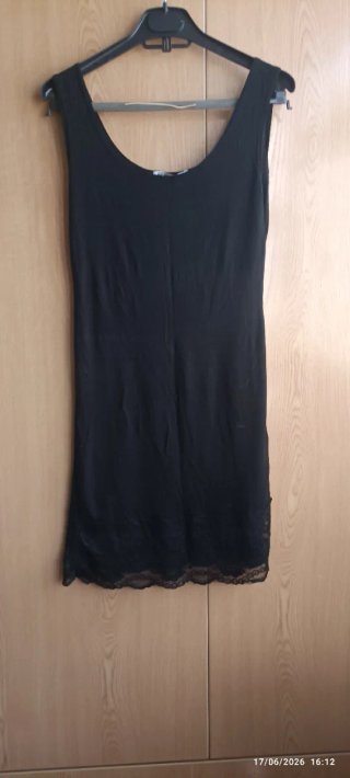Vestido estampado floral con cinturón