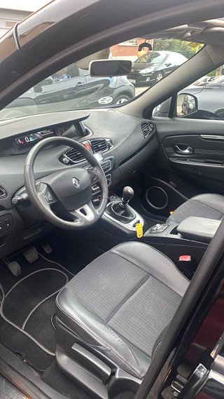 Renault Scenic 2011
