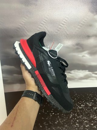 Zapatillas Lacoste Negras y Rojas