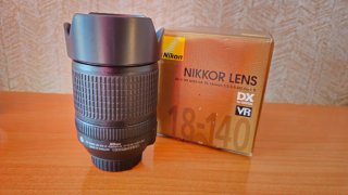 Objetivo Nikon 18-140mm VR