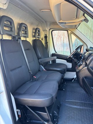 Peugeot Boxer con equipo de frío y congelación.