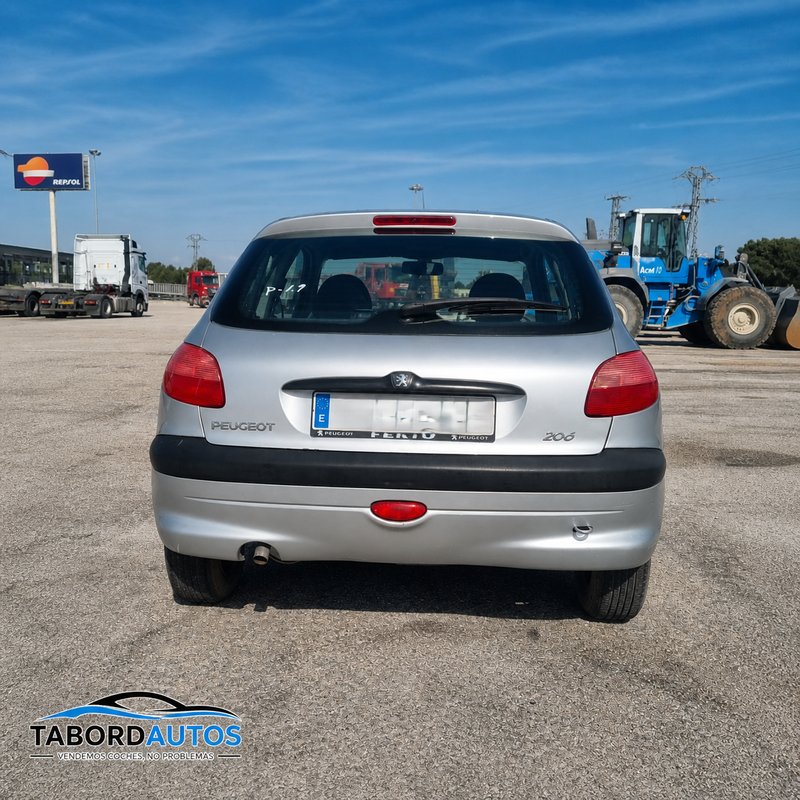 Peugeot 206 1.4 XR 2002, foto 3