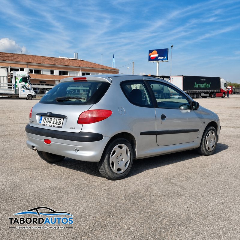 Peugeot 206 1.4 XR 2002, foto 6