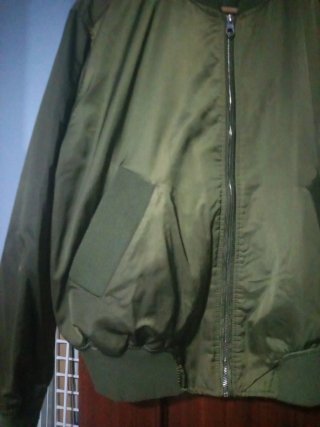 Cazadora bomber verde