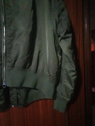 Cazadora bomber verde