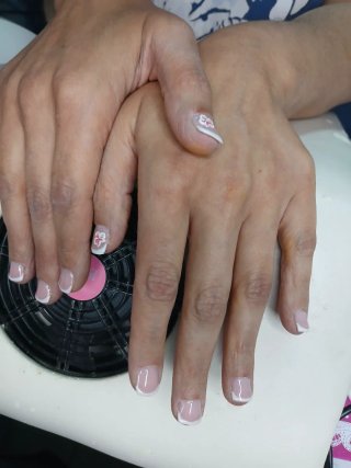 Oferta Manicura + Pedicura Verano 35€