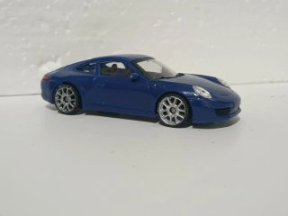 4 coches escala 1:43 variados