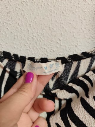Vestido estampado de chica talla M-L de Primark.