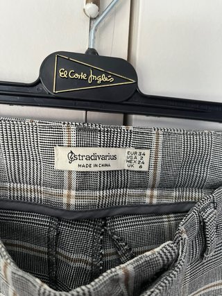 Pantalón de pinzas Stradivarius