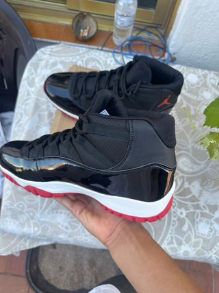 Jordan 11 Retro Nero Rosso
