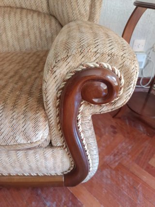Conjunto de 1 sofá y 2 sillónes de tela