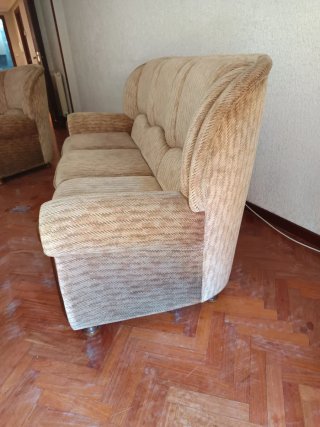 Conjunto de 1 sofá y 2 sillónes de tela