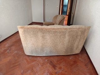 Conjunto de 1 sofá y 2 sillónes de tela