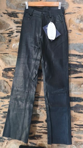 Pantalones de cuero