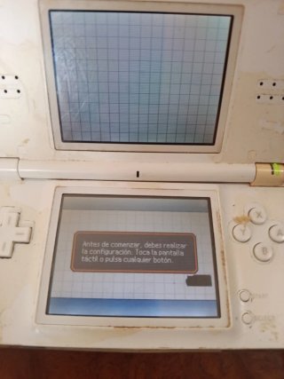 Lote 4 Nintendo DS (Negro, Azul, Blanco)