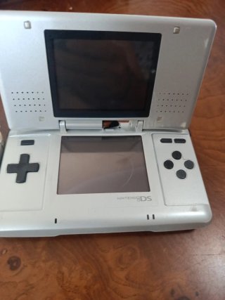 Lote 4 Nintendo DS (Negro, Azul, Blanco)
