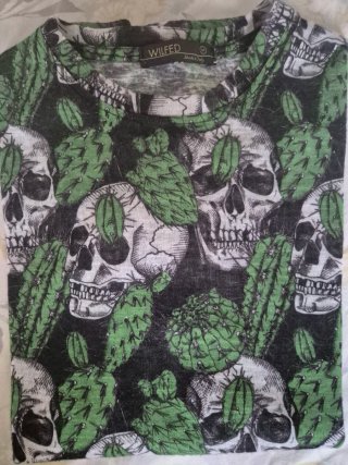 Camiseta Bershka Estampada Talla L  M, S