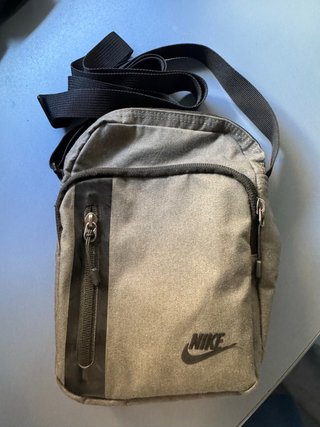 Riñonera Nike Hombre Negra y Gris