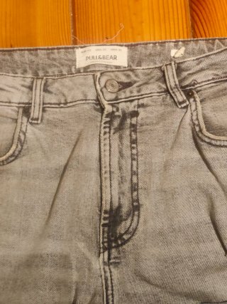 Pantalón corto vaquero Pull&Bear desgastado
