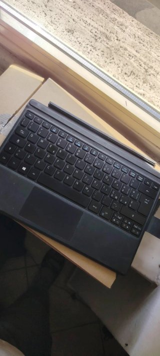 Acer Switch 3 2-in-1 4GB RAM 64GB SSD