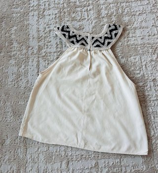 Top Zara Beige Negro Crochet