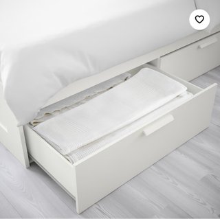 Cama Ikea con almacenaje y colchón