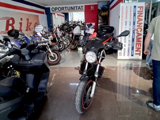 Honda CBF 600 Naked Negra/Roja