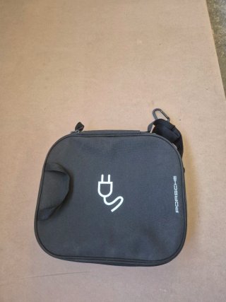 Funda Cargador Porsche Eléctrico