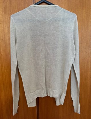 Cardigan fino com brilhos dourados