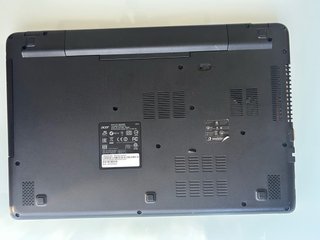 Acer TravelMate 15,6 - Studenti/Ufficio