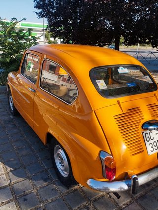 SEAT 600 1980, .Seat del año 1971