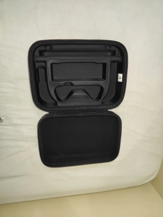 Nintendo Switch OLED Blanca + Caja Transporte